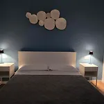 Rooms And Comfort Apartment